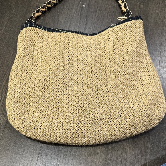 Authentic Chanel Raffia Shoulder Bag - Picture 2 of 7